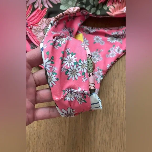 π₯ Agua Bendita Kali Floral One Piece Swimsuit - Reduced π - Picture 12 of 15